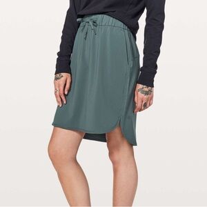 Lululemon On The Fly Skirt *21"
Gravity